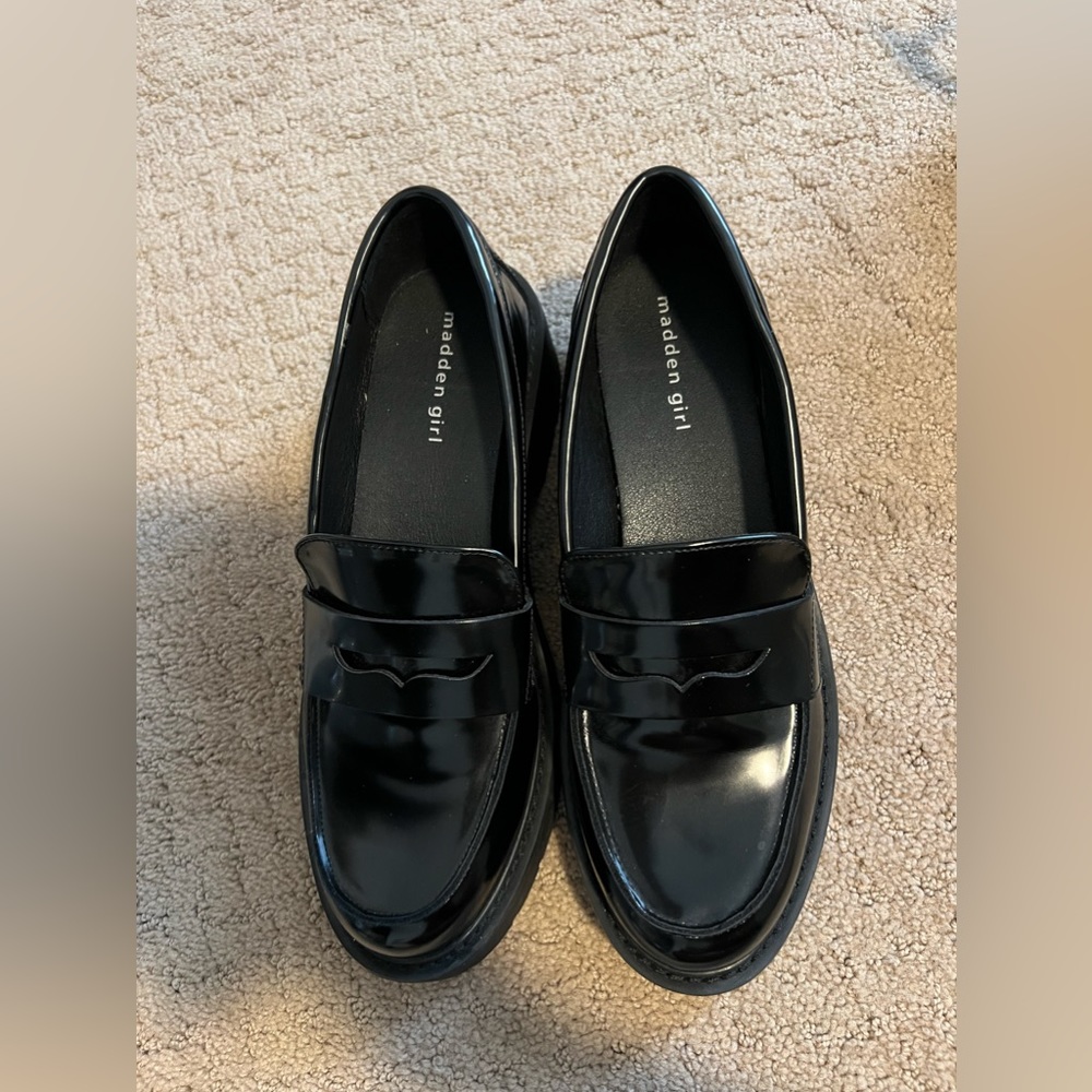 Steve Madden (madden girl) loafer shoes